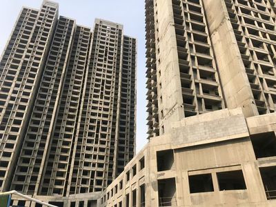 六千多業(yè)主欲哭無(wú)淚!鄭州啟福城爛尾多年,開(kāi)發(fā)商回應(yīng):正在尋找資方,目前手里還有地